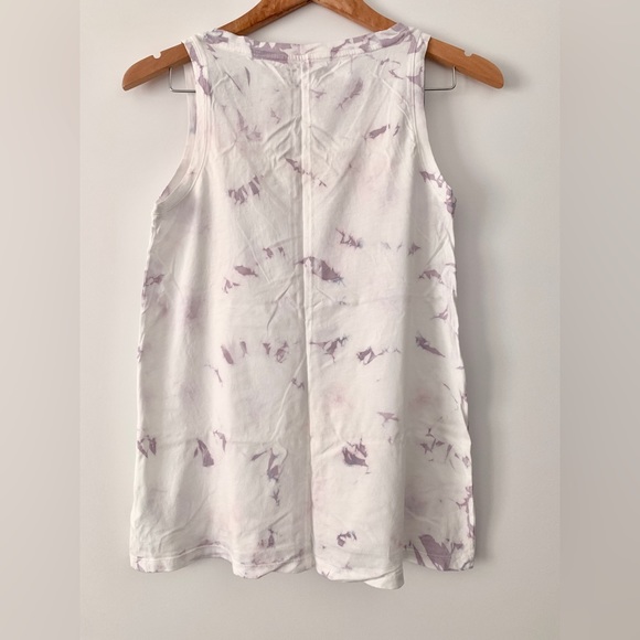 🌟PRICE DROP🌟 NWOT! GAP white + purple v-neck TIE-DYE TANK TOP Size XS Petite - Picture 2 of 5